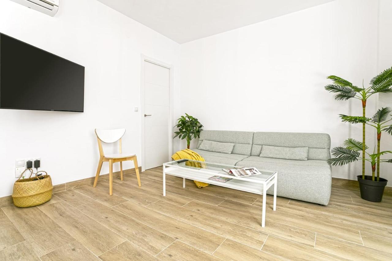 Precioso Apartamento Con Patio Malaga Exterior photo