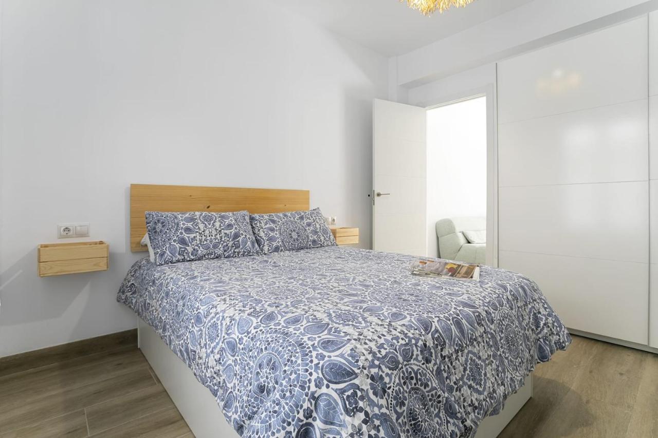 Precioso Apartamento Con Patio Malaga Exterior photo